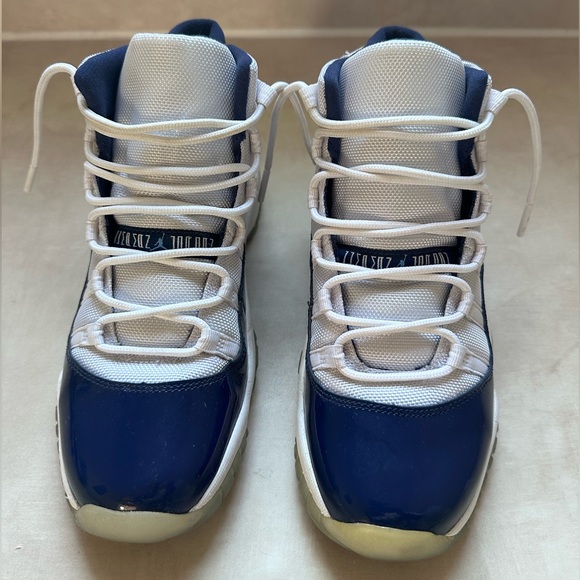 (2017) Air Jordan 11 Retro GS - Picture 2 of 3